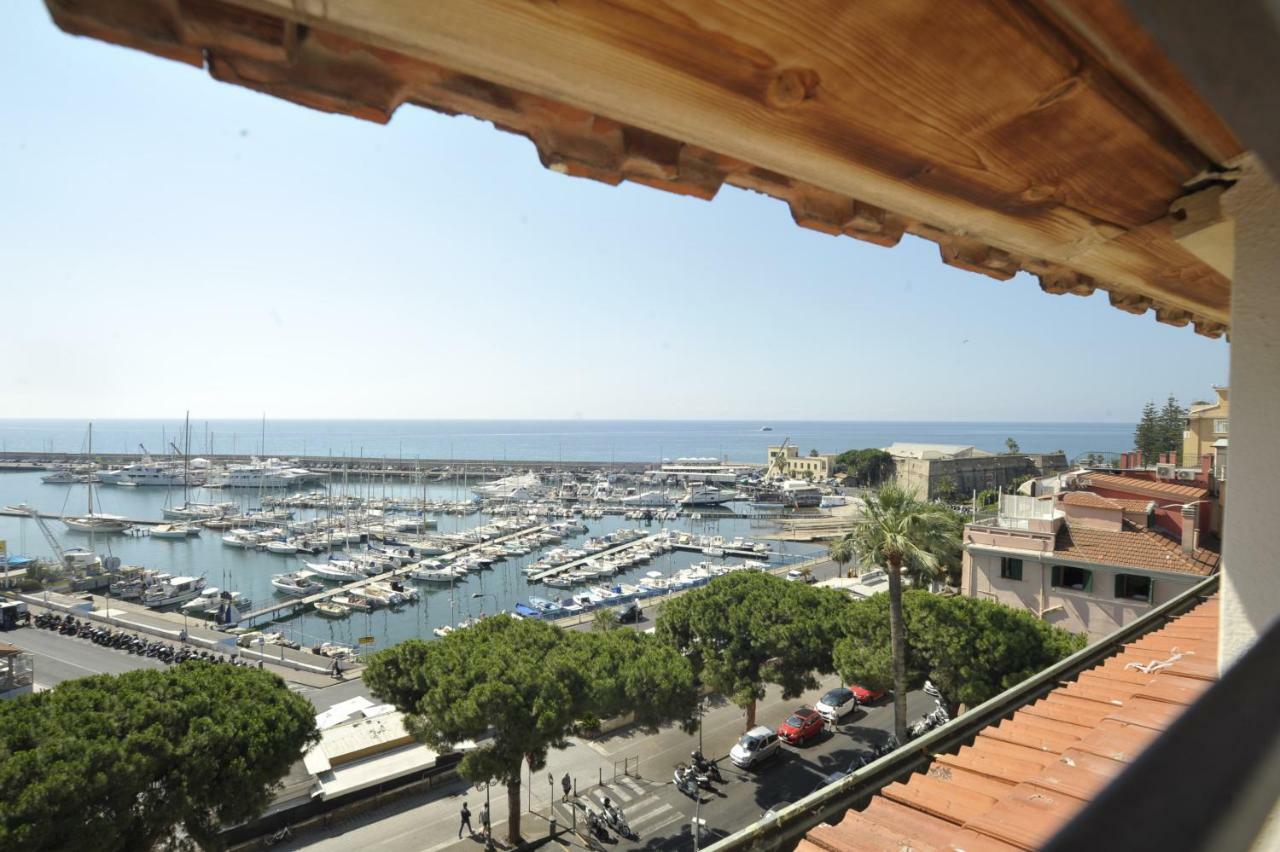 Maison Du Port Vieux Apartment Sanremo Exterior photo